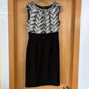 Tahari Arthur S. Levine Geometric Sheath Dress - Size 6 - B&W Office Classic